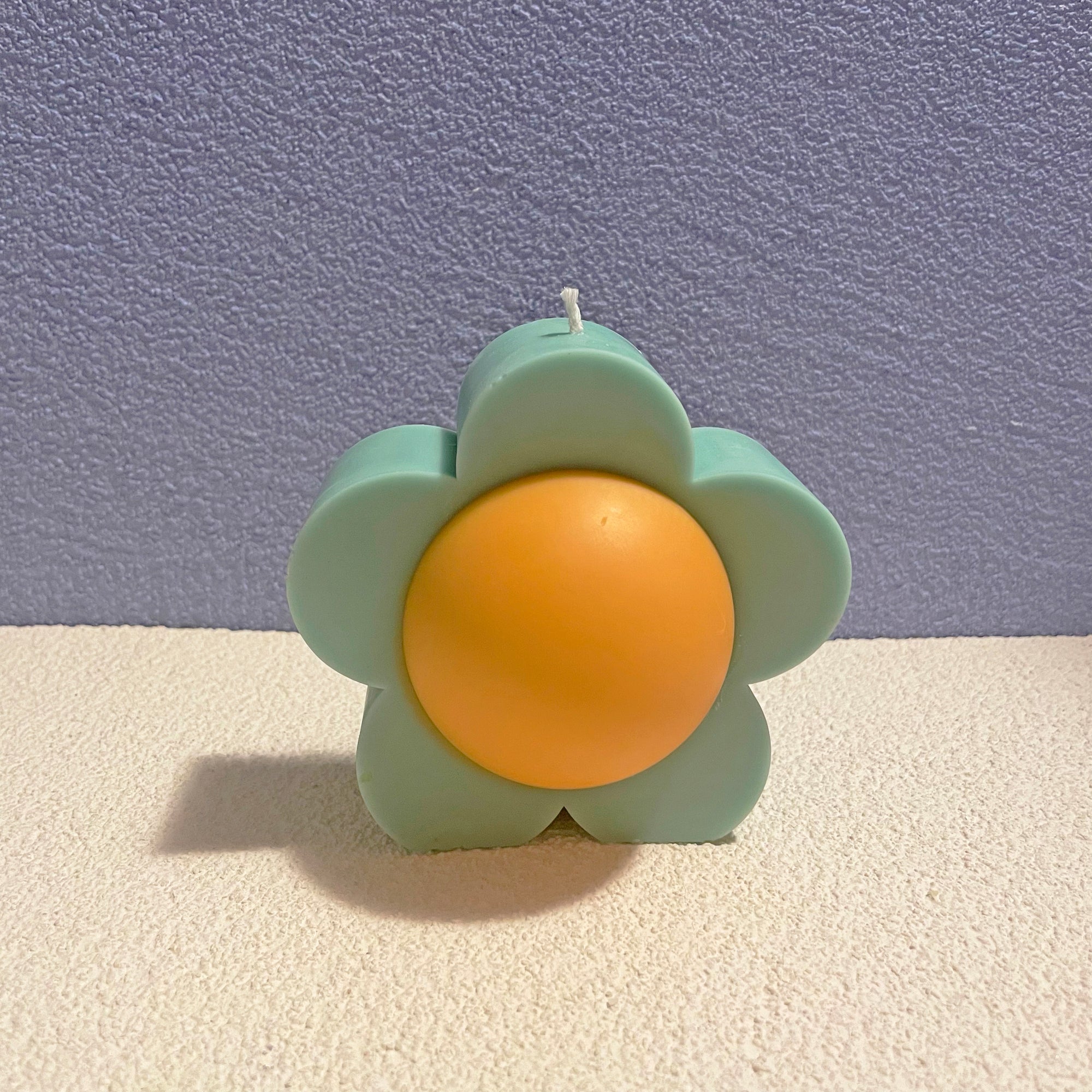 【Ready to ship】Big Flower Shaped Soy & BeesWax Candle