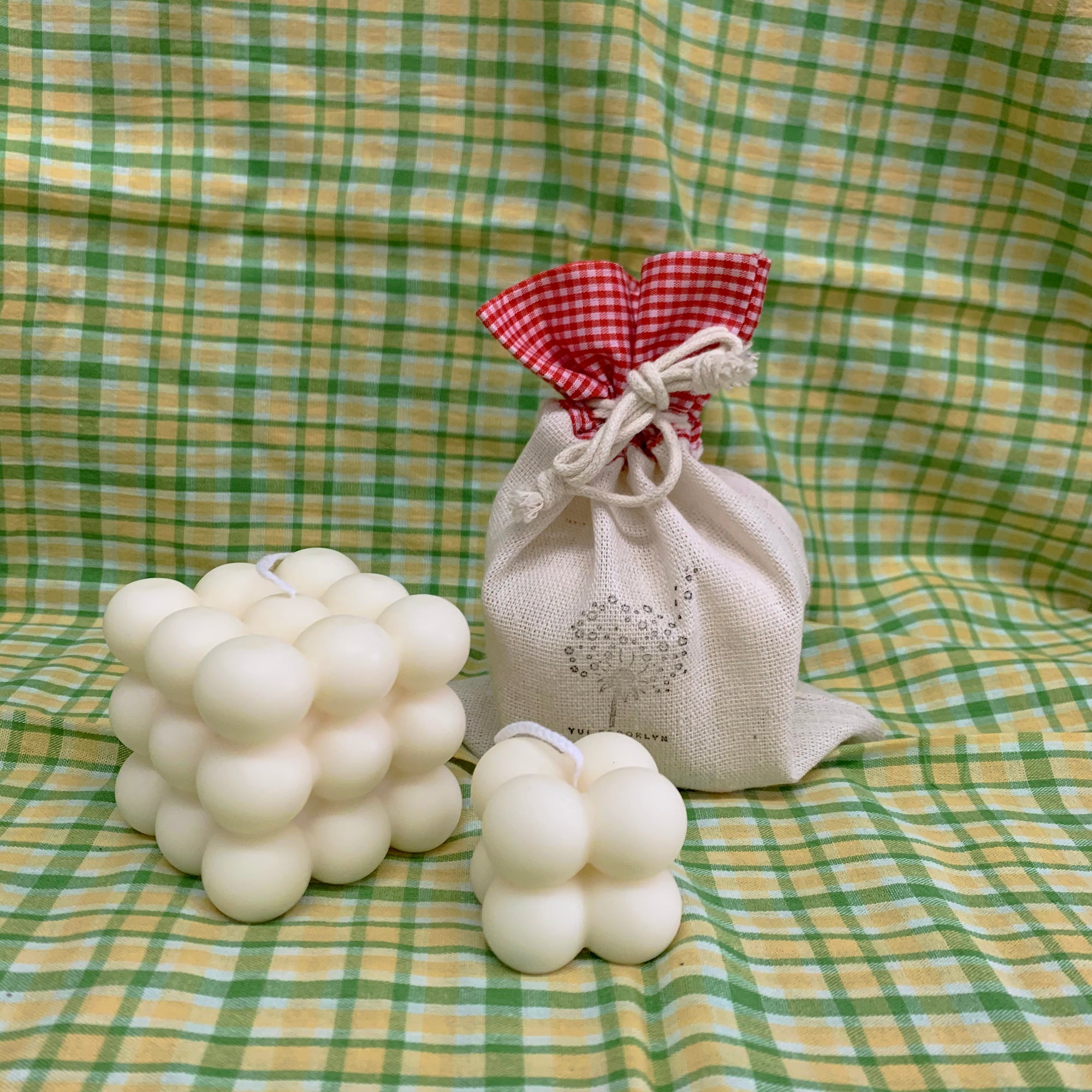 【Ready to ship】Large & Small Bubble Soy & BeesWax Candle + 100% Cotton Bag