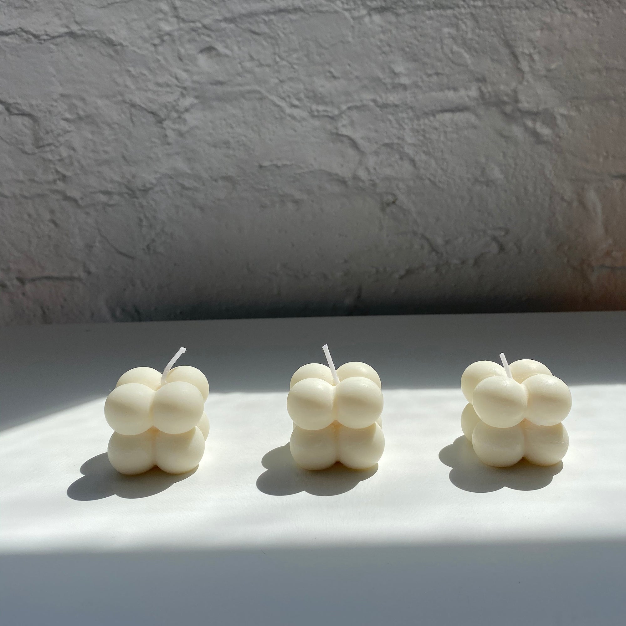 【Ready to ship】3 set of Small Bubble Shaped Soy & BeesWax Candle