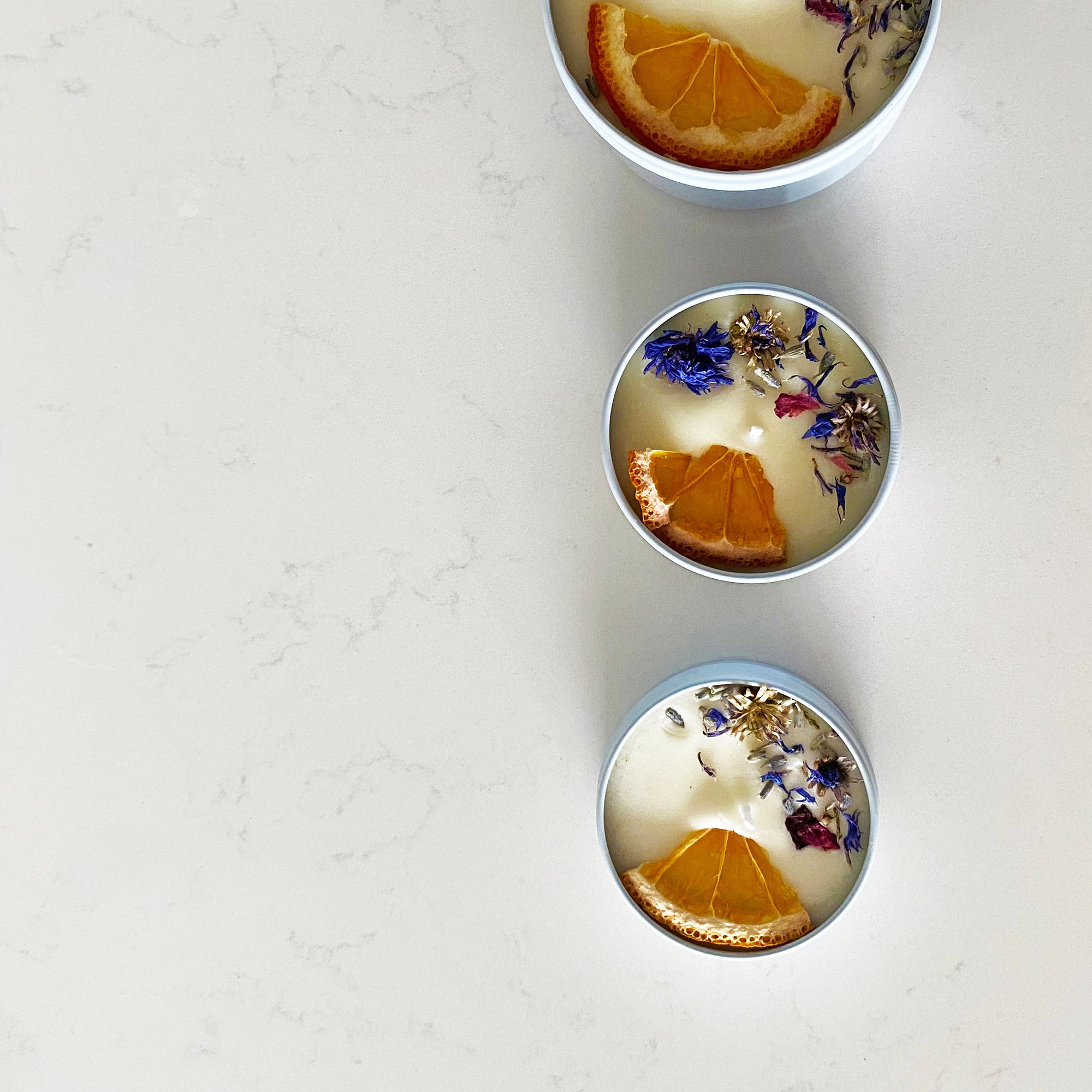 Relax. Refresh. Reconnect. Signature Candle ┃Yui Brooklyn