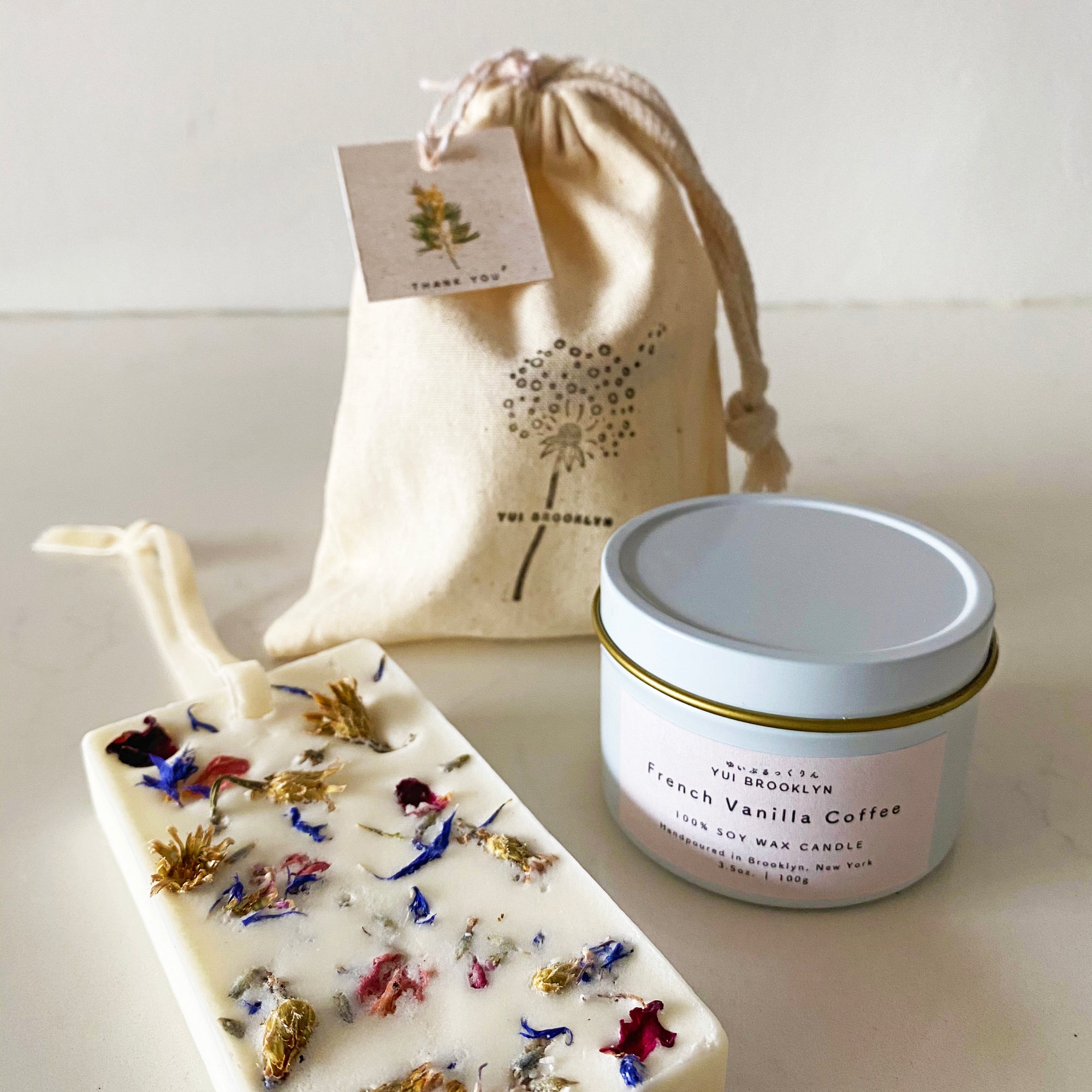 4oz Signature Candle + Botanical Soy Wax Tablet Gift set