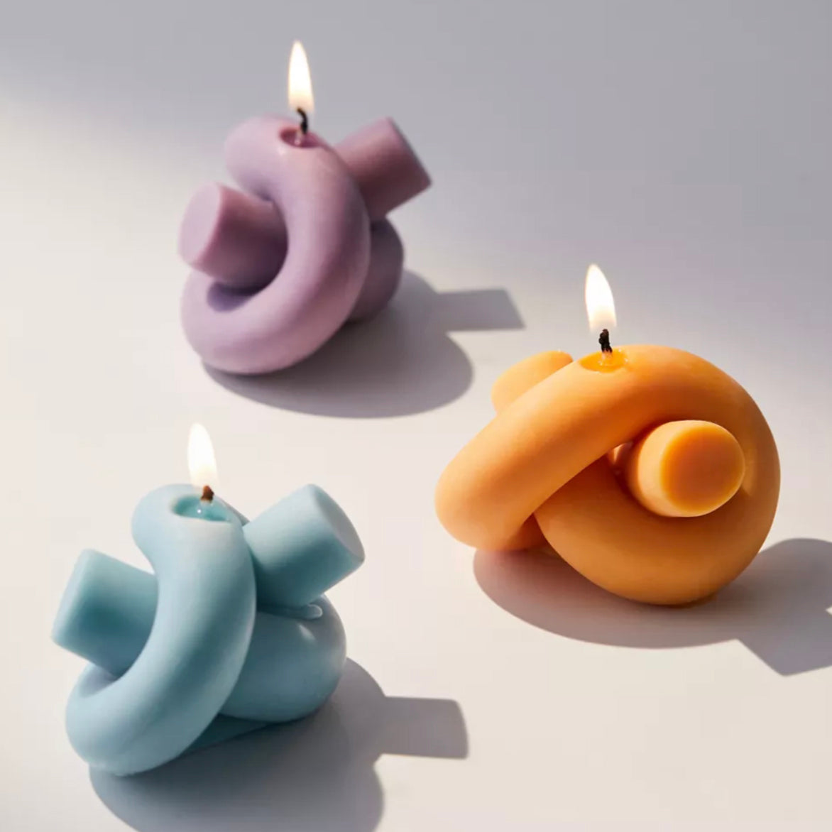 【Ready to ship】Knot Shaped Soy & BeesWax Candle │ Kawaii Candle