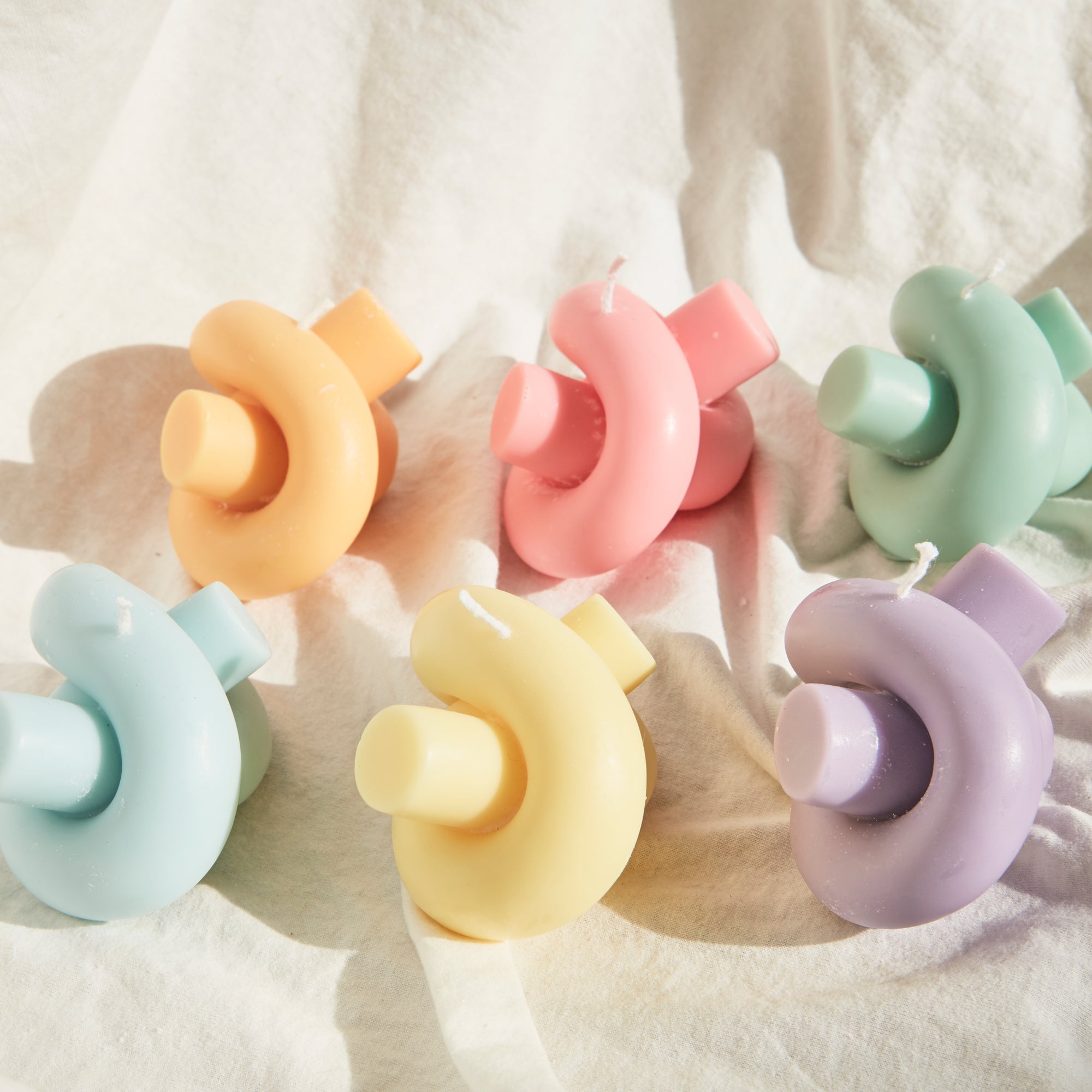 【Ready to ship】Knot Shaped Soy & BeesWax Candle │ Kawaii Candle